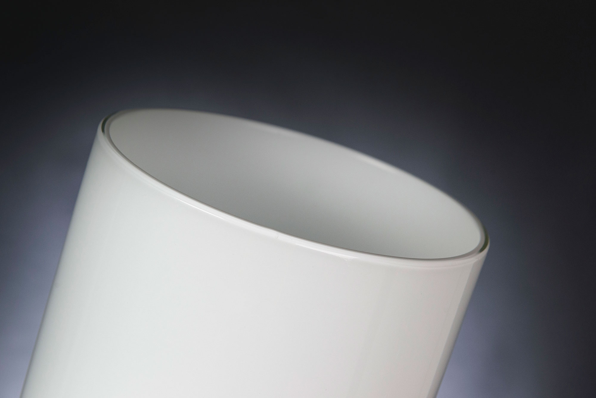 1642772192-5001281.95---VASO-HANK_PAP2972_low