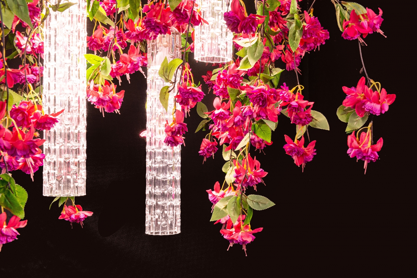 1628081137-CASCADE_FUCSIA_50x50_8880441.99_1881