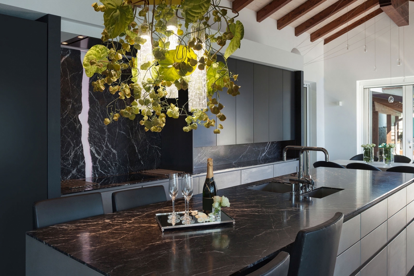 VGnewtrend Luxury Italian Furniture, Lighting & Home Decor Made in